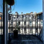 Charming Apartment Near Montmartre