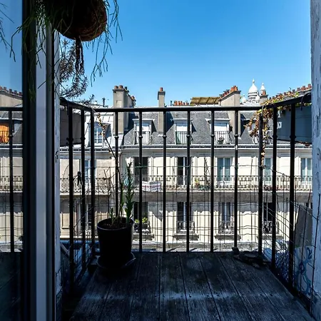 Charming Near Montmartre Apartment *